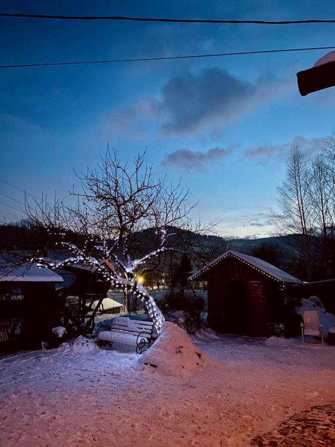 Karpats'Kyi Kalejdoskop Hotel Slavske Buitenkant foto
