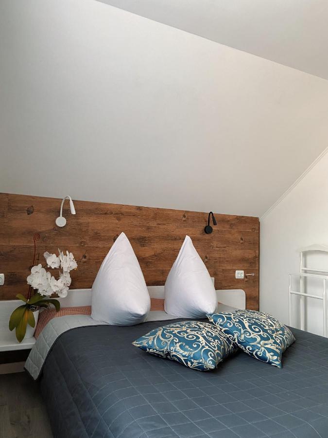 Karpats'Kyi Kalejdoskop Hotel Slavske Buitenkant foto